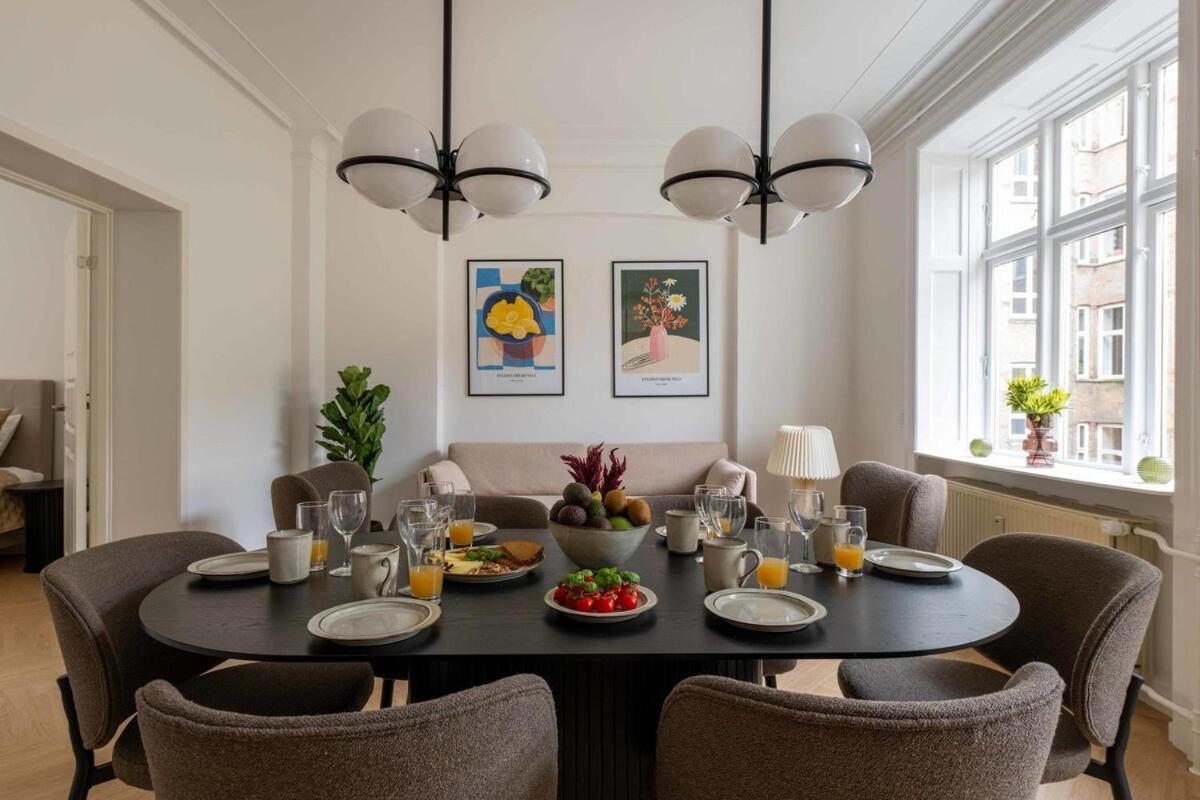 Lägenhet Stylish And Bright 2 Bedroom In Cph N Köpenhamn